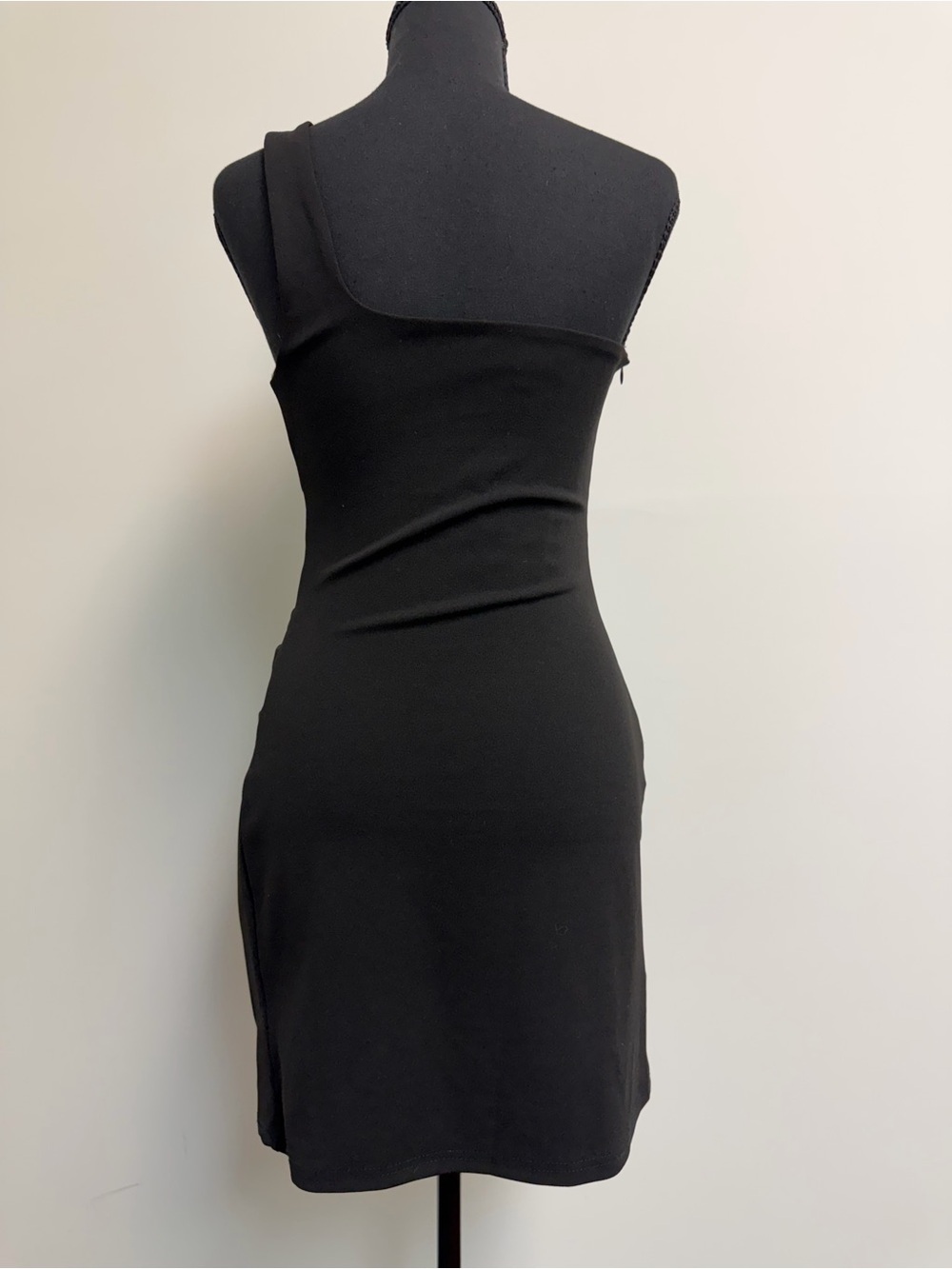 Lulu's Black One-Shoulder Ruched Mini Dress - Picture 3 of 7